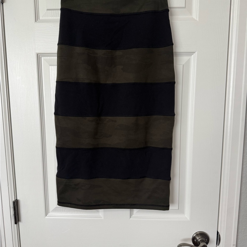 Lululemon Athletica Camo Black and Green Striped Pencil Skirt